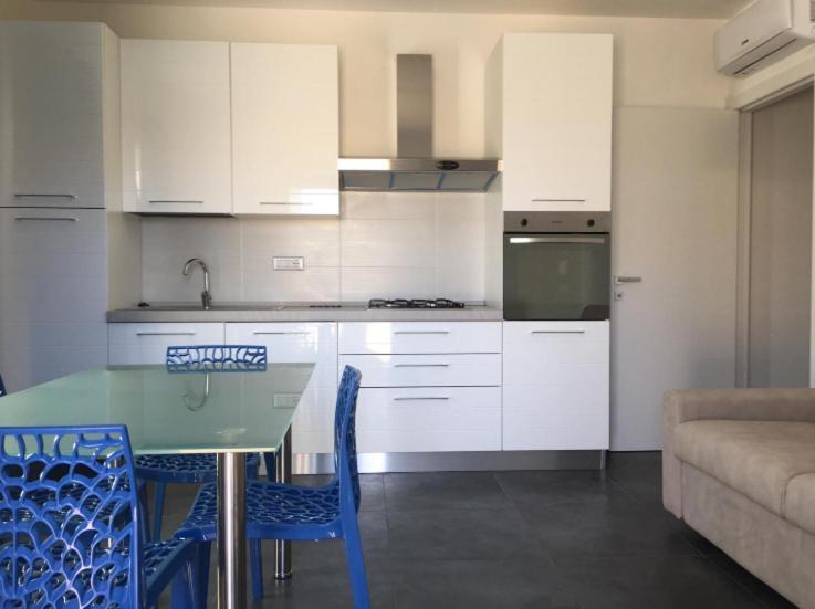 Casa Vacanza Colors Porto Torres Exterior photo