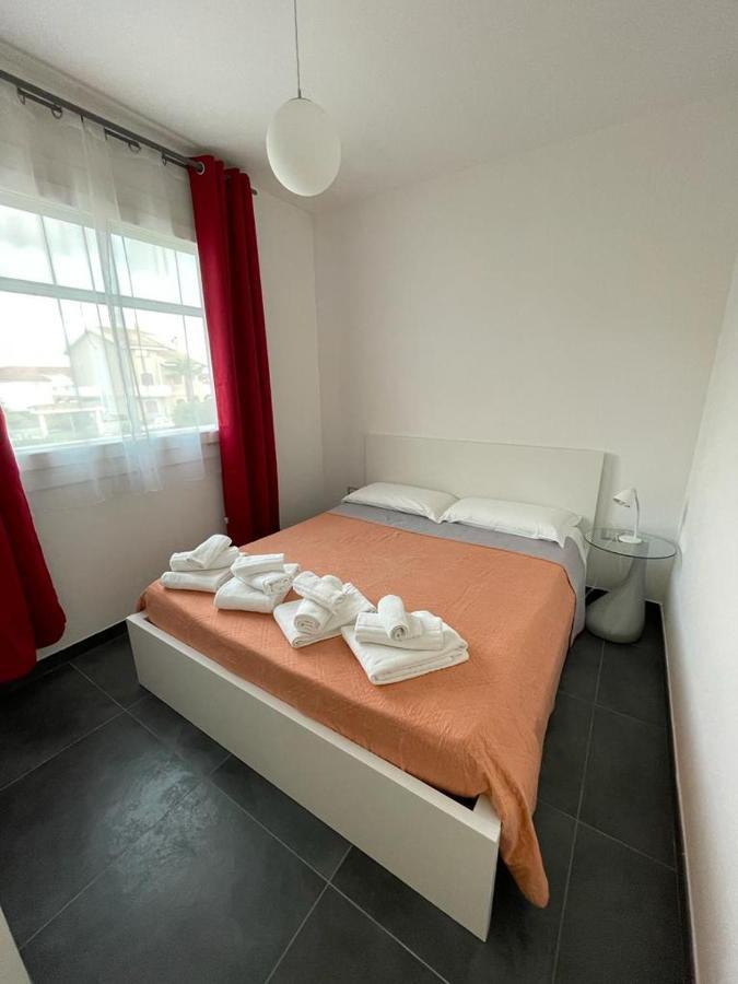 Casa Vacanza Colors Porto Torres Exterior photo